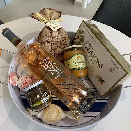 Le Mazet Апартаменты